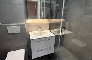 Wohnung kaufen in 85053 Ingolstadt, Ingolstadt - Renovierte 2-Zimmer-Wohnung mit Balkon&Tiefgarage(Erbpacht)