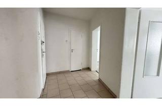 Wohnung kaufen in 45143 Essen, Essen - Helle 3,5-Zimmer-Wohnung mit Garage, Kellerraum und Dachboden-Stauraum