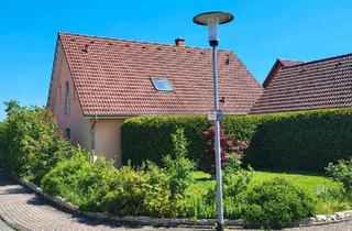 Haus kaufen in 97616 Bad Neustadt, Bad Neustadt an der Saale - Zweifamilienhaus in bevorzugter Lage von Bad Neustadt