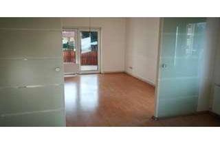 Wohnung kaufen in 37083 Göttingen, Göttingen - 4 Zimmer Wohnung mit Loggia-Südseite in einem Mehrfamilienhaus