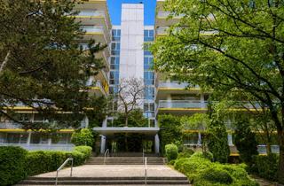 Wohnung kaufen in 81735 München, München - Wohnen über den Baumkronen: vermietete 2-Zimmer-Wohnung mit Loggia und TG-Stellplatz in München-Neuperlach