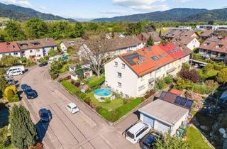 Haus kaufen in 79199 Kirchzarten, Kirchzarten - 7-Zimmer-Familienhaus energetisch modernisiert mit großem Garten, Pool & flexiblem Raumkonzept