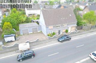 Haus kaufen in 59192 Bergkamen, Bergkamen - Zweifamilienhaus mit zwei Garagen in Bergkamen