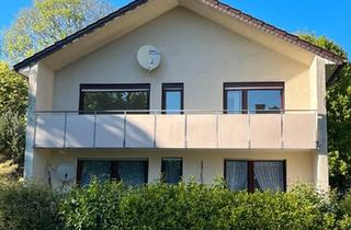 Wohnung kaufen in 33102 Paderborn, Paderborn - 4-Zimmer-Stadtwohnung mit großem Privatgarten & Ausbaupotential