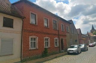 Haus kaufen in 17440 Kröslin, Kröslin - Stadthaus mit Potenzial am Peenestrom