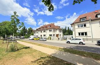 Wohnung kaufen in 76133 Weststadt, Stilvoll investieren – großzügige Altbauwohnung im Musikerviertel mit Blick ins Grüne