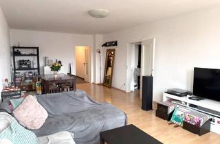 Wohnung kaufen in 80797 Schwabing-West, Wohnen am Olympia- u. Luitpoldpark - Wohnung sehr gut WG geeignet.