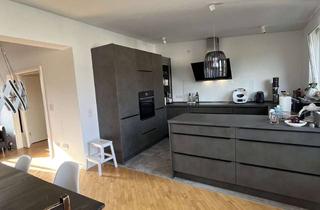 Wohnung mieten in Hackländerstraße 22, 49074 Gartlage, Sanierte 3-Zi.-DG-Wohnung mit Terrasse, innenstadtnah – Nolte-EBK, Glasfaser, ruhig