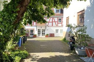 Wohnung mieten in 61197 Florstadt, Dachgeschoss-Wohnung mit Balkon