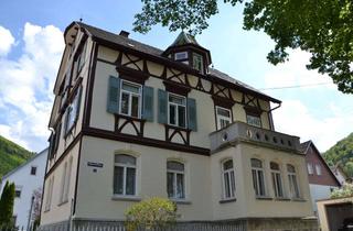 Wohnung mieten in Eberleplatz, 72574 Bad Urach, Lichtdurchflutete 4-Zimmer Wohnung in Bad Urach 1.OG 100qm 2 Balkone