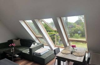 Wohnung mieten in 22395 Sasel, Helle 2-Zimmer Dachgeschosswohnung in Hamburg-Sasel
