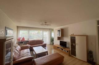 Wohnung mieten in Roßbergstraße, 72639 Neuffen, Helle 3-Zimmer-Wohnung mit Balkon, Garage & schönem Ausblick in guter Lage von Neuffen