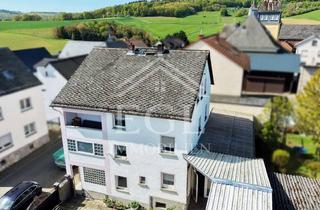 Mehrfamilienhaus kaufen in 65623 Mudershausen, Mehrfamilienhaus mit Nebengebäuden und großem Areal in Mudershausen