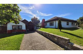 Haus kaufen in 79771 Klettgau, Traumhafter Bungalow auf großem Grundstück mit mediterranem Flair