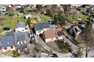 Haus kaufen in 08315 Bernsbach, Zwei Häuser zum Preis von einem? Interessante Immobilie mit schönem Grundstück in Lauter-Bernsbach