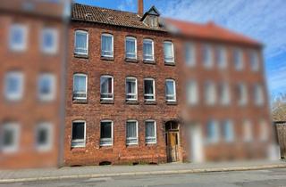 Anlageobjekt in Langer Garten 11, 31137 Hildesheim, Für Anpacker! HI-Nord: leerstehendes 3-Familienhaus mit großem Garten, provisionsfrei