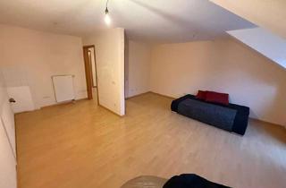 Wohnung mieten in Poststraße 55, 34253 Lohfelden, Charmante 2-Zimmer-Dachgeschosswohnung mit Balkon & Stellplatz in Top-Lage von Lohfelden