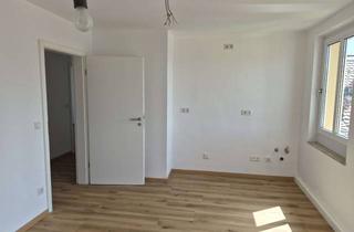Wohnung mieten in Peter-Henlein-Str. 32, 90443 Steinbühl, Neu renovierte DG-Wohnung mit Einbauküche