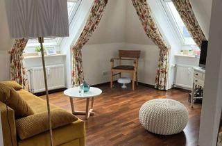 Wohnung mieten in 24105 Düsternbrook, Charmante 2-Zimmer-Dachgeschosswohnung nähe Kiellinie in Kiel Düsternbrook