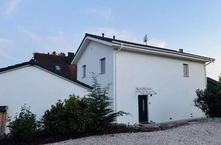 Einfamilienhaus kaufen in Lerchenweg, 84091 Attenhofen, Modernes KfW-Einfamilienhaus mit PV-Anlage, Batteriespeicher, Wallbox & sehr niedrigen Energiekosten