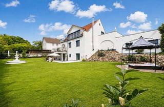 Villa kaufen in 31737 Rinteln, Traumhafte Villa mit Einliegerwohnung. Doppelgarage, Carport und großem Garten. OT Möllenbeck