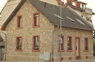 Haus mieten in Rheinstraße 215, 55218 Ingelheim, modernes Haus mit 4 Zimmern und Garten