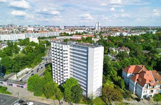 Wohnung kaufen in 14193 Grunewald, Ku’damm-Nähe & Halensee-Blick: Kernsaniertes Apartment mit Balkon in City-West