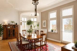 Wohnung kaufen in 14059 Charlottenburg, Großzügige Altbauwohnung mit Blick auf das Schloss Charlottenburg