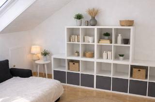 Wohnung kaufen in 74379 Ingersheim, Helle 2,5-Zimmer-Dachwohnung mit Balkon in einer charmanten, kleinen Wohneinheit.