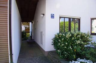 Wohnung kaufen in 81825 Berg am Laim, Exklusive Erdgeschosswohnung mit großem, uneinsehbarem Garten im Osten von München / Berg am Laim