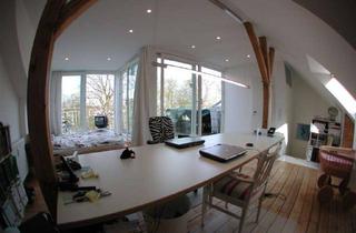 Wohnung kaufen in Altmannstraße, 28209 Bürgerpark, Dachgeschosstraum direkt am Park mit Option halbes Haus