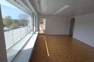 Wohnung mieten in Fritz-Haber-Straße 24, 42651 Solingen-Mitte, Helle freundliche 3 Zimmer Wohnung in ruhiger Lage