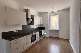 Wohnung mieten in 67655 Innenstadt, Stilvoll wohnen im sanierten Altbau - 3 Zimmer mit EBK in zentraler Ruhelage