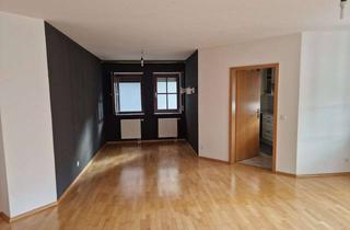 Wohnung mieten in 76877 Offenbach, Helle 3-Zimmer Erdgeschosswohnung mit 2 Carportstellplätzen in Offenbach an der Queich