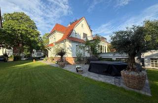 Villa kaufen in Adolfstraße 20, 22926 Ahrensburg, Wunderschöne Altbau-Villa in zentraler Top-Lage!