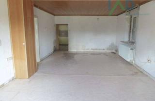 Einfamilienhaus kaufen in 57614 Mudenbach, Preiswertes, freistehendes Einfamilienhaus mit 10 KW Photovoltaik, Garten, teilsaniert