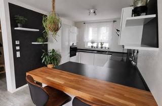 Haus mieten in Hindenburgstraße 12, 71263 Weil der Stadt, Modernes Reihenendhaus mit 3 Terrassen & Garten – ideal für Familien & Expats
