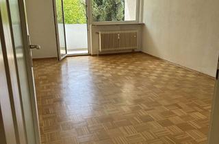 Wohnung kaufen in Warmbronner Straße 12, 71063 Sindelfingen, Helle 2-Zimmer-Wohnung mit Loggia zur Südseite & Grünblick - Provisionsfrei