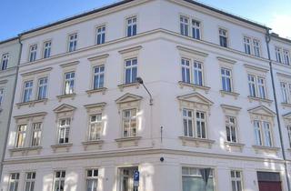 Wohnung mieten in Moritzstr. 24, 08056 Zwickau, Charmante 2-Zimmer-Dachgeschosswohnung mit Balkon und schöner Aussicht