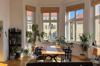 Wohnung mieten in Große Diesdorfer Straße 247, 39108 Stadtfeld Ost, Lichtdurchfluteter Altbautraum: 2 Zimmer mit Fischgrätenparkett & hohen Decken