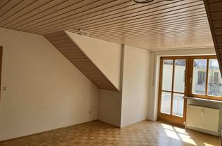 Wohnung mieten in Bayerwaldstr. 49, 93059 Steinweg, Lichtdurchflutete 2-Zimmer-Wohnung mit Balkon in Regensburg Steinweg – ideal für Singles und Paare!