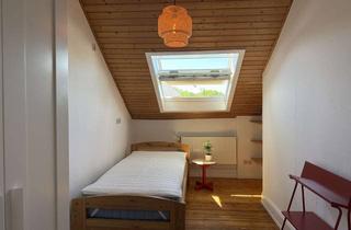 WG-Zimmer mieten in 53111 Bonn, Großes helles möbliertes Zimmer in Dreier-WG/Neugründung in der Altstadt- Pauschalmiete