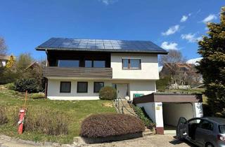 Einfamilienhaus kaufen in 78120 Furtwangen, Gepflegtes Einfamilienhaus in sonniger Südhanglage mit Aussicht und großem Garten