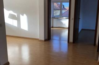 Wohnung kaufen in Hegendorfer Weg, 90482 Nürnberg, Schöne, ruhige 3,5-Zimmer-Wohnung mit Balkon in Laufamholz