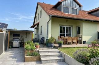 Doppelhaushälfte kaufen in 91413 Neustadt, Neustadt an der Aisch - Familien aufgepasst! Wohntraum in gefragter Lage!