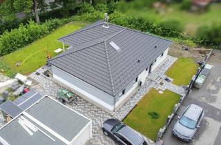 Haus kaufen in 72461 Albstadt, Albstadt - Zentral Wohnen auf einer Fläche: Gepflegter Bungalow mit Garten, Terrasse und Doppelgarage