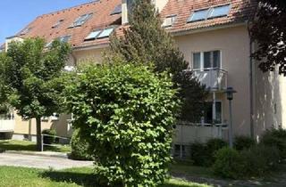 Wohnung kaufen in 08412 Werdau, 08412! 4 Zi.-Wohnung in sehr guter Lage mit Wintergarten u. TG-Stellplatz !
