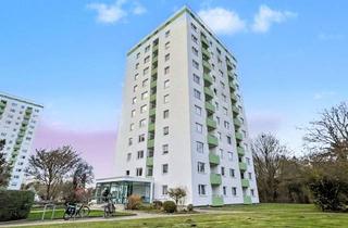 Wohnung kaufen in 23560 Moisling, Renovierungsbedürftige 1,5 Zimmer-Wohnung in gepflegter Wohnanlage mit Loggia und Blick ins Grüne