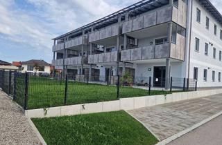Wohnung kaufen in Kiefernstr. 11, 84539 Ampfing, Kapitalanlage - vermietete, gehobene barrierefreie 2-Zi EG-Wohnung KfW 40 mit großem Garten