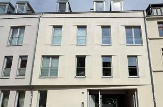 Wohnung mieten in Großschmiedestraße 18, 23966 Altstadt, Moderne 4-Zimmer-Wohnung mit Balkon, Offener Küche und Gäste-WC - Inkl. Stellplatz und Keller